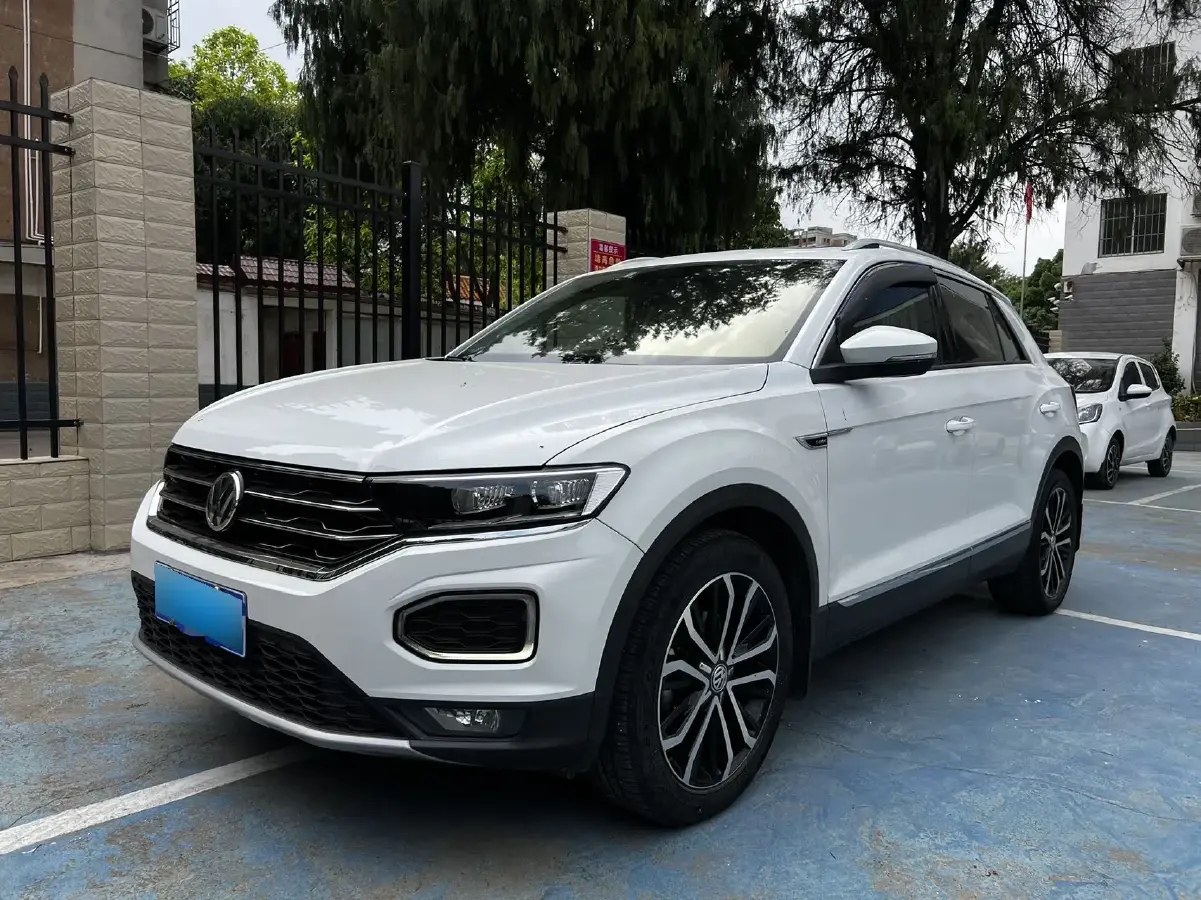 2019 Volkswagen T-Roc 1.4T 150HP L4 7DCT