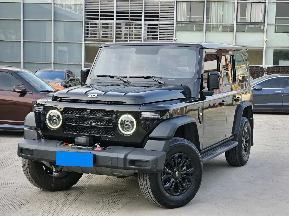 2024 212 212 T01 2.0T 252HP L4 8AT