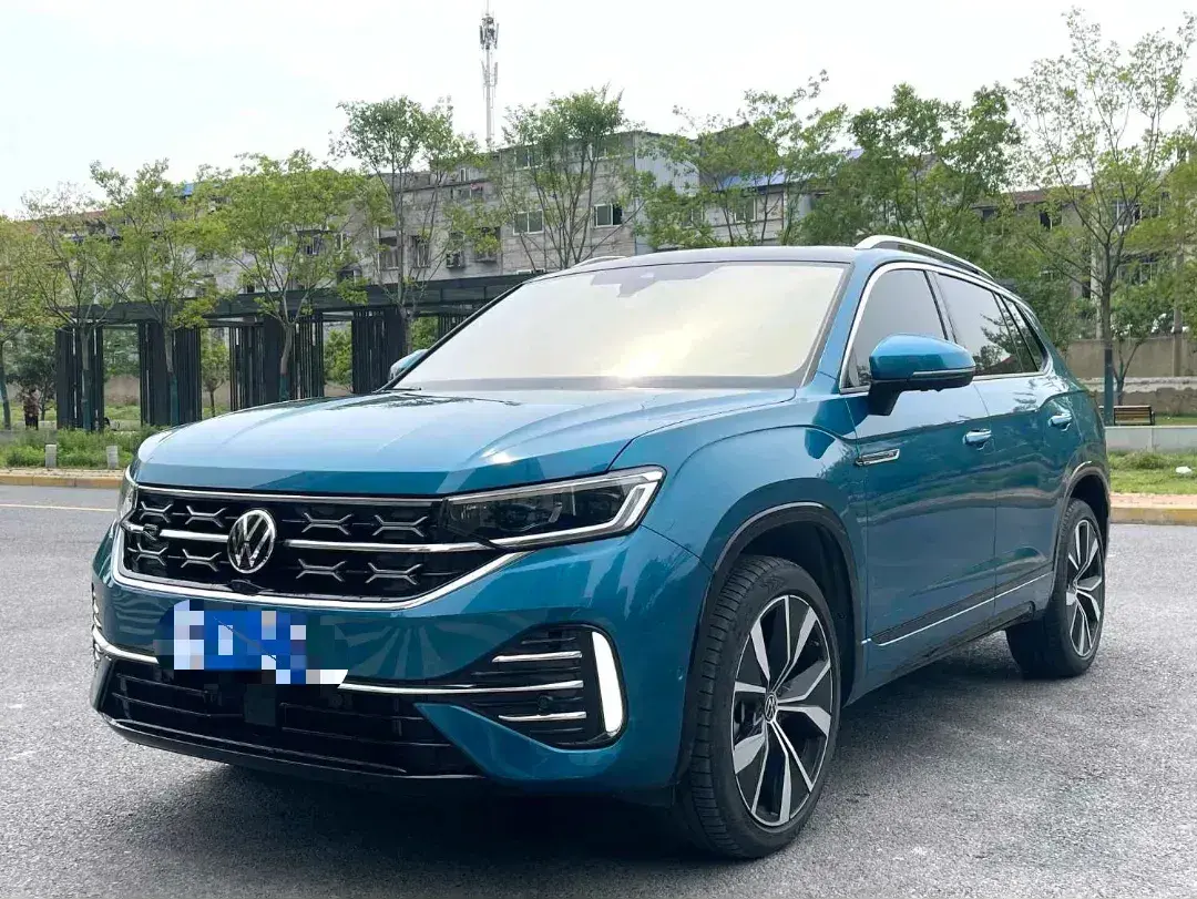 2023 Volkswagen Tayron 2.0T 220HP L4 7DCT