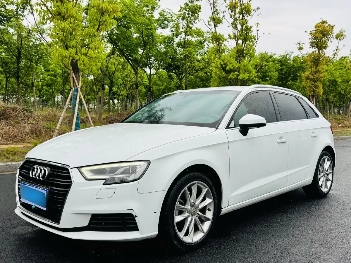 2025 Audi A3 1.5T 160HP L4 7DCT