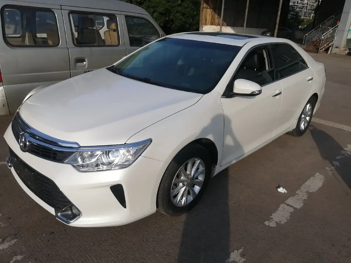 2015 Toyota Camry 2.0L 167HP L4 6AT