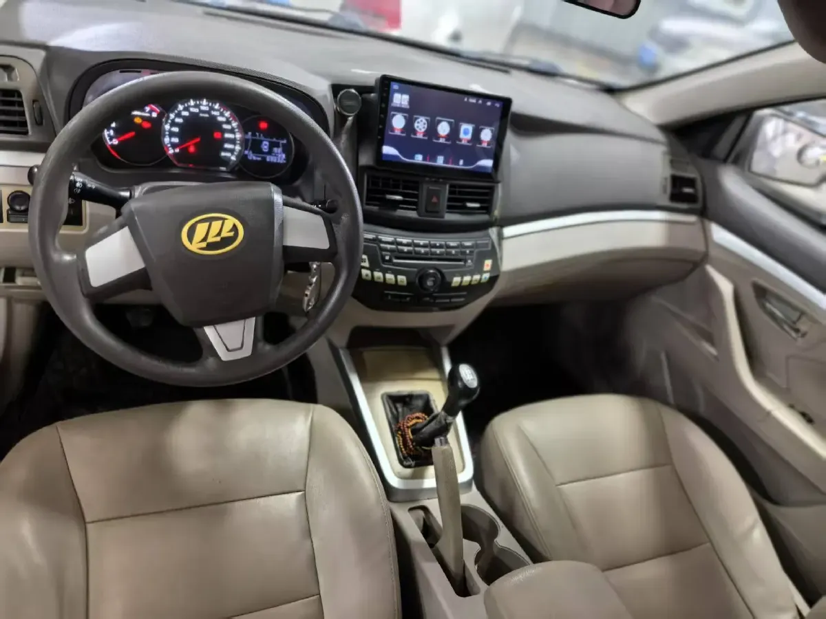 2013 LiFan 720 1.8L 133HP L4 5MT,autocango,china used car exporter,china ev exporter,chinese used car exporter,chinese used ev exporter