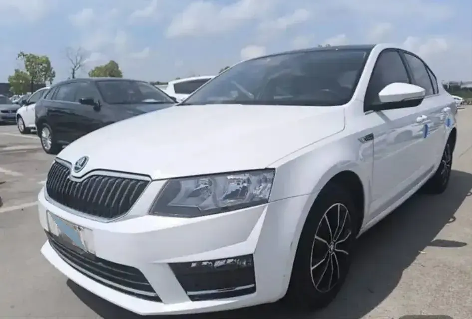 2017 Skoda Octavia 1.4T 150HP L4 7DCT