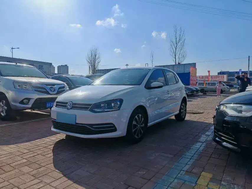 2018 Volkswagen Polo 1.5L 110HP L4 6AT