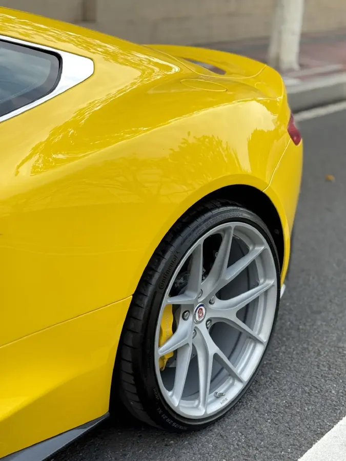 2013 Aston Martin Vanquish 6.0L 573HP V12 6AT,autocango,china used car exporter,china ev exporter,chinese used car exporter,chinese used ev exporter