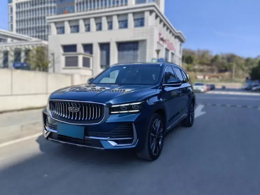 2021 Geely Monjaro 2.0T 238HP L4 8AT