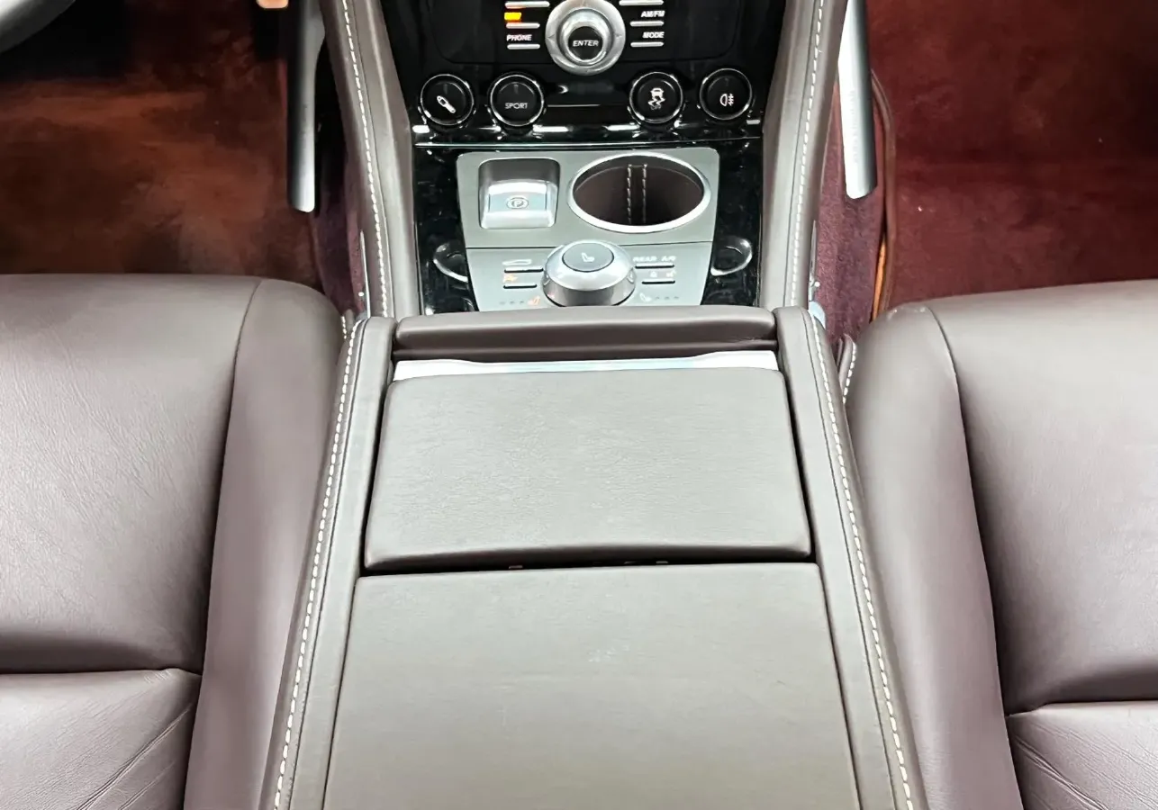 2010 Aston Martin Rapide 6.0L 477HP V12 6AT,autocango,china used car exporter,china ev exporter,chinese used car exporter,chinese used ev exporter