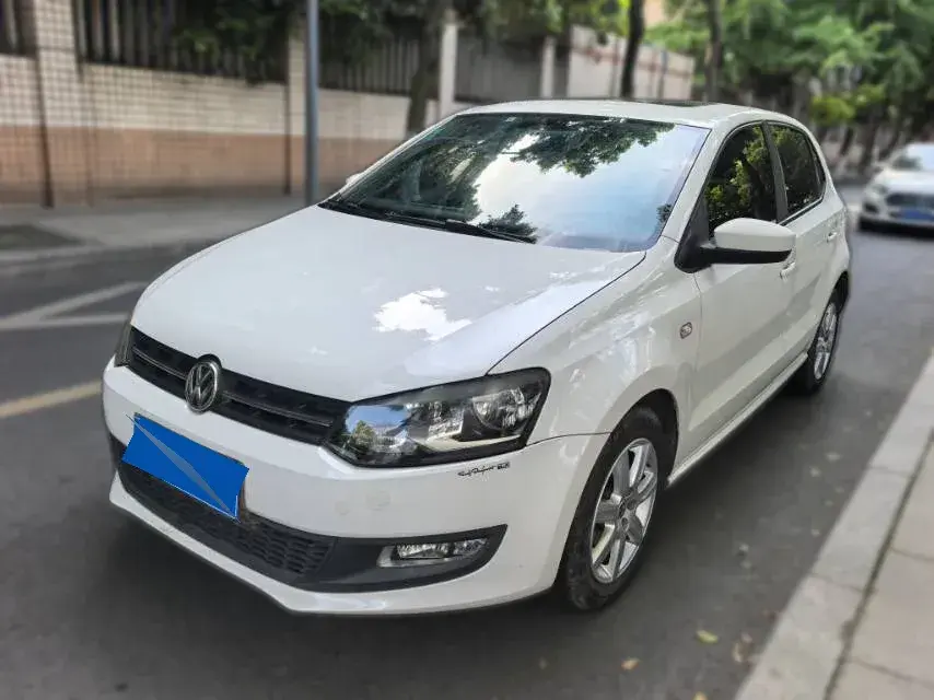 2013 Volkswagen Polo 1.4L 86HP L4 5MT