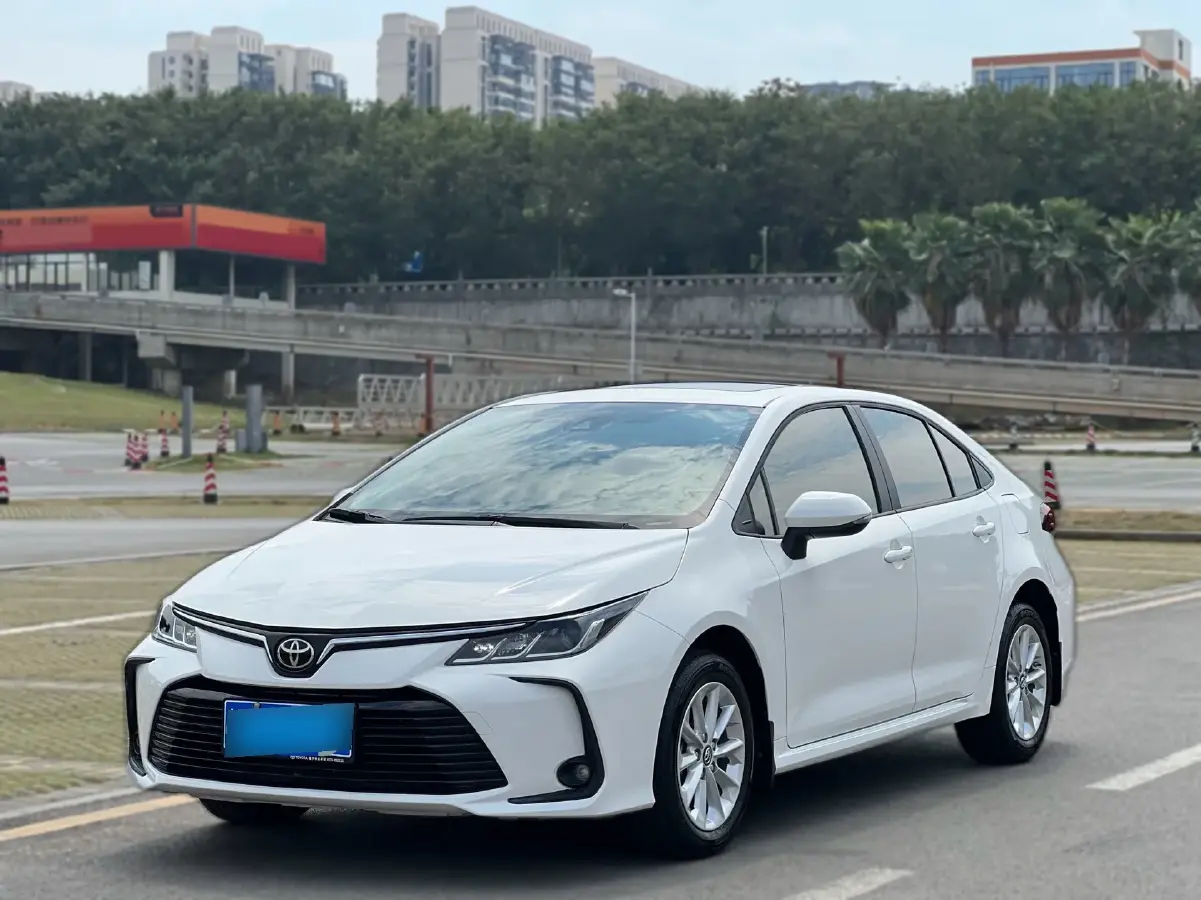 2021 Toyota Corolla 1.2T 116HP L4 CVT