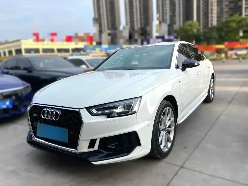 2019 Audi A4L 2.0T 190HP L4 7DCT