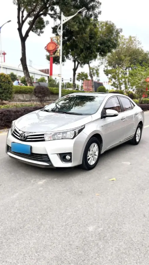 2016 Toyota Corolla 1.6L 122HP L4 CVT
