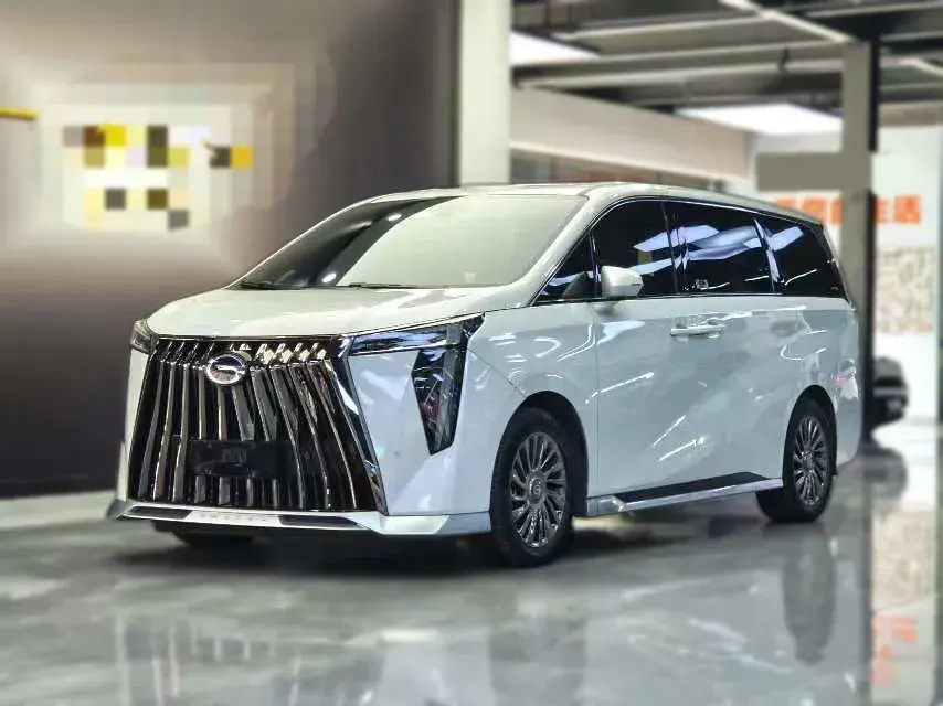 2023 GAC Trumpchi M8 2.0T 190HP L4 E-CVT Hybrid