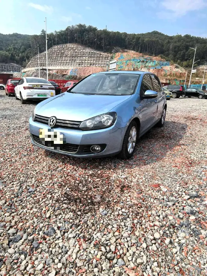 2010 Volkswagen Golf 1.4T 131HP L4 7DCT