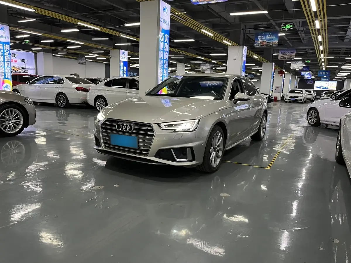 2019 Audi A4L 2.0T 190HP L4 7DCT