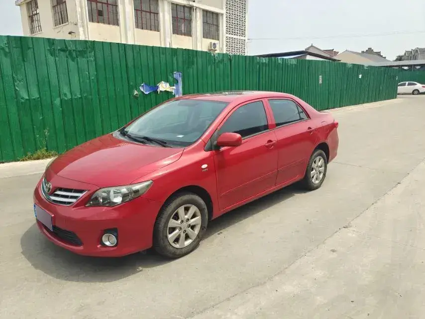 2013 Toyota Corolla 1.8L 140HP L4 CVT