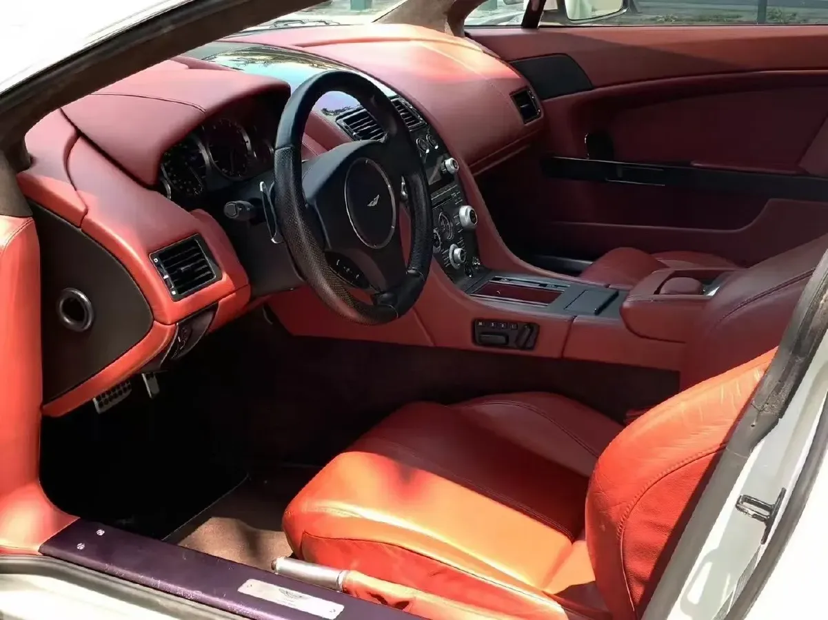 2010 Aston Martin Rapide 6.0L 477HP V12 6AT,autocango,china used car exporter,china ev exporter,chinese used car exporter,chinese used ev exporter