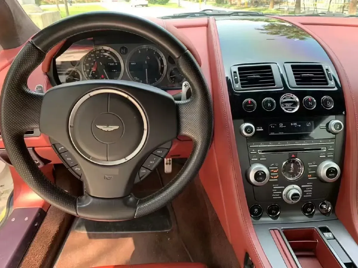 2010 Aston Martin Rapide 6.0L 477HP V12 6AT,autocango,china used car exporter,china ev exporter,chinese used car exporter,chinese used ev exporter