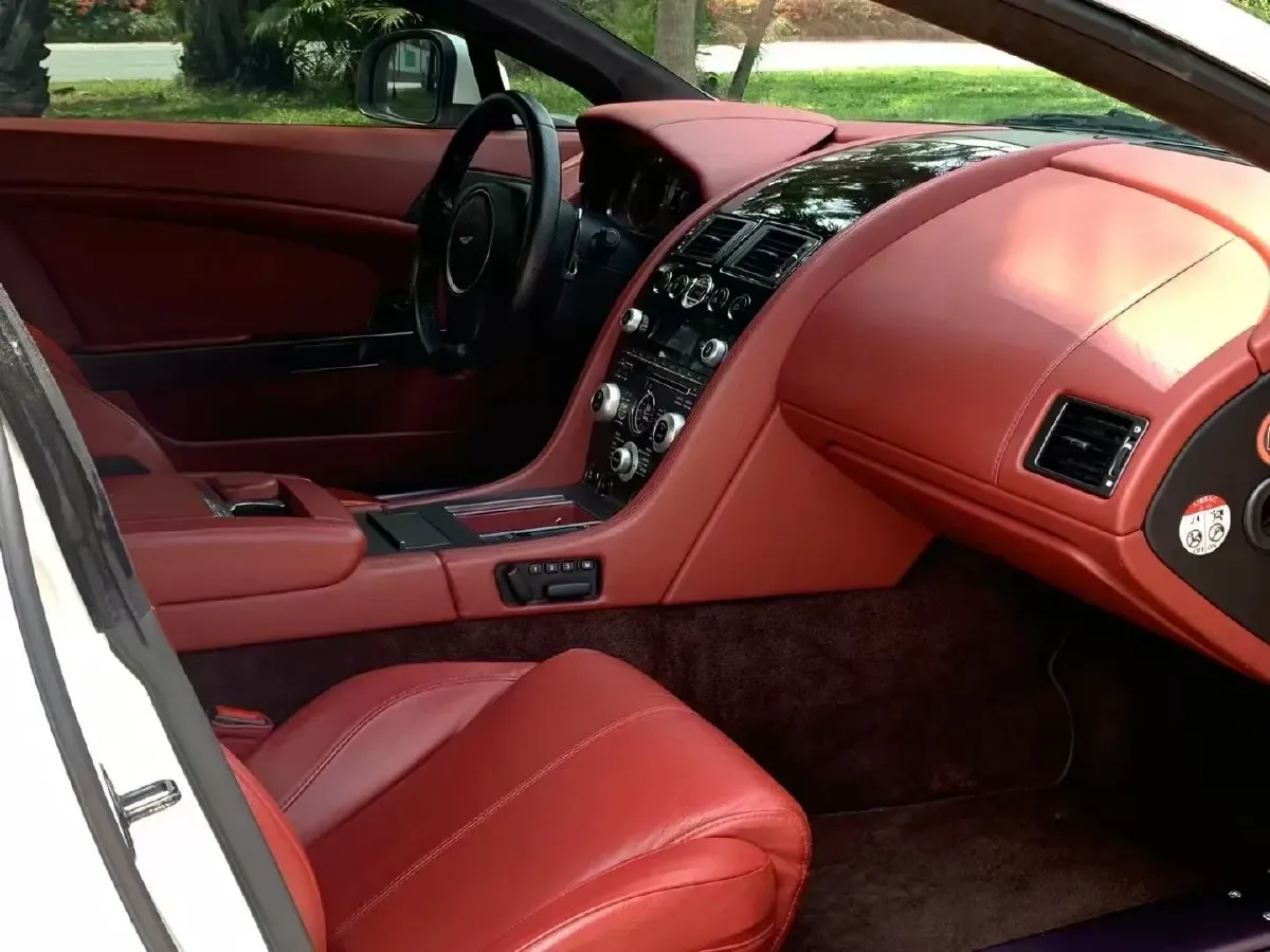 2010 Aston Martin Rapide 6.0L 477HP V12 6AT,autocango,china used car exporter,china ev exporter,chinese used car exporter,chinese used ev exporter