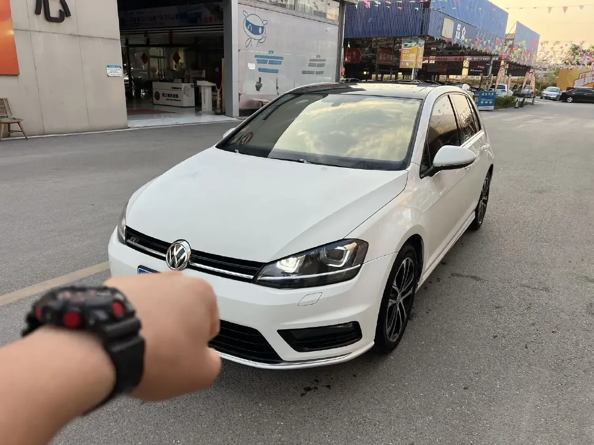 2016 Volkswagen Golf 1.4T 150HP L4 5MT