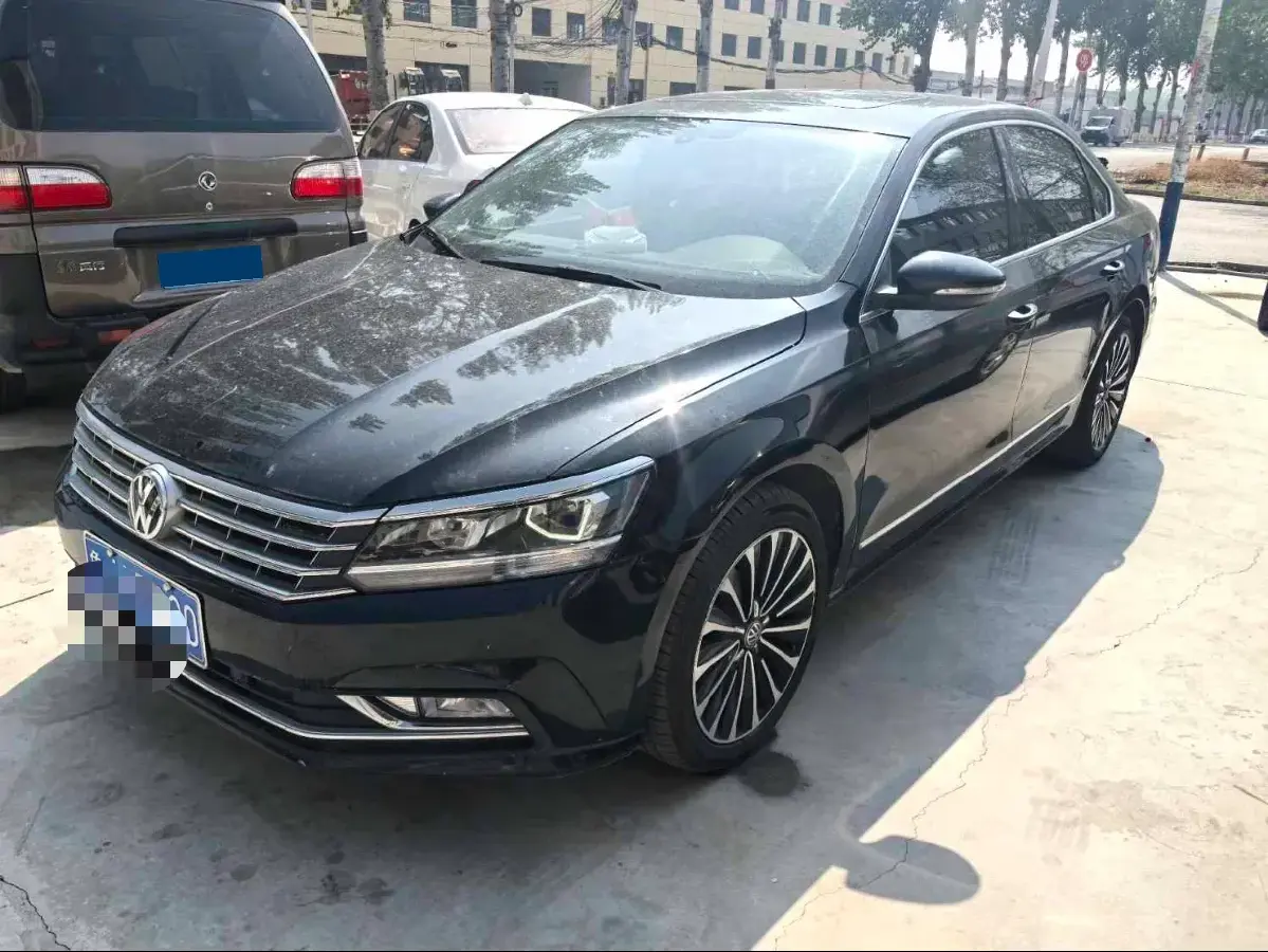 2017 Volkswagen Passat 1.8T 180HP L4 7DCT