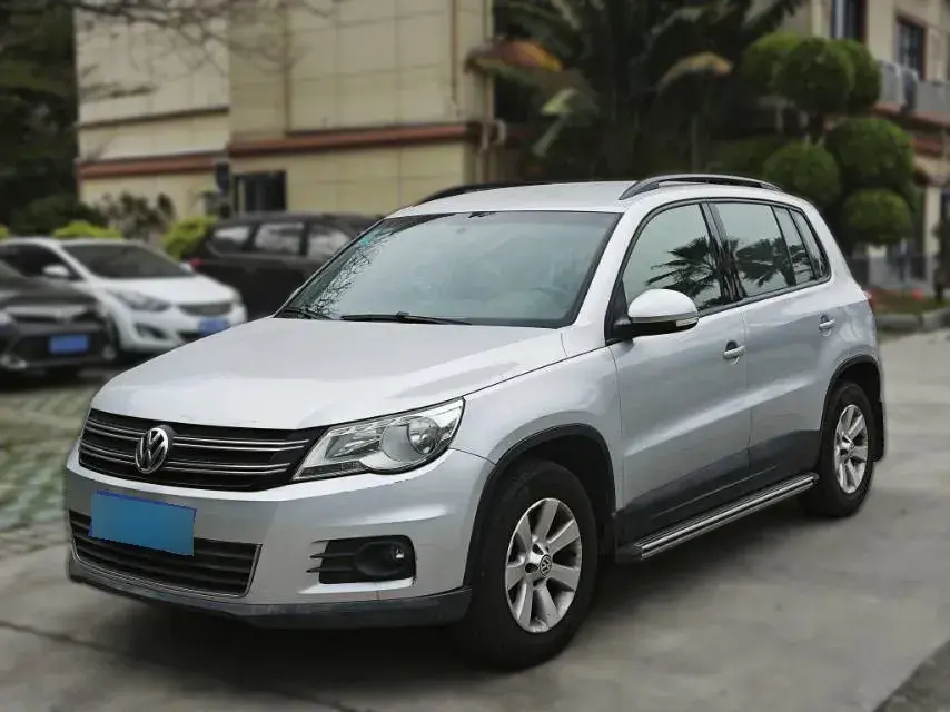 2010 Volkswagen Tiguan 1.8T 160HP L4 6AT