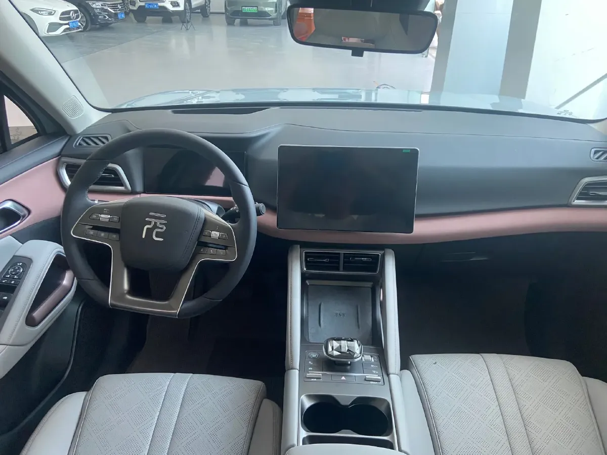 2024 BYD YuanUP BEV 45.12KWH,autocango,china used car exporter,china ev exporter,chinese used car exporter,chinese used ev exporter