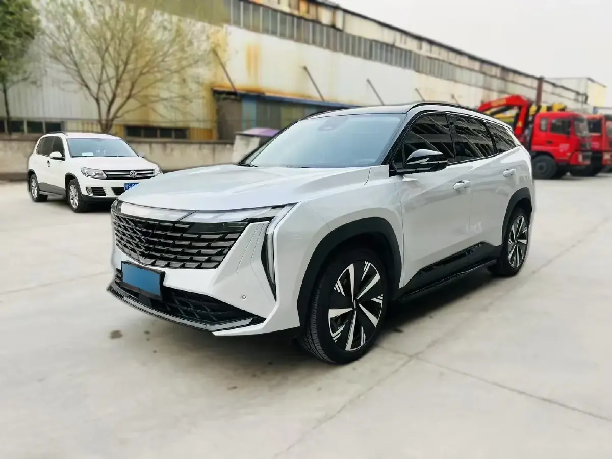 2024 Geely StarRay 1.5T 181HP L4 7DCT