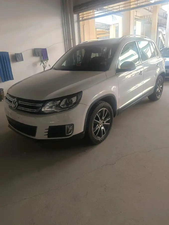 2015 Volkswagen Tiguan 1.8T 160HP L4 6AT