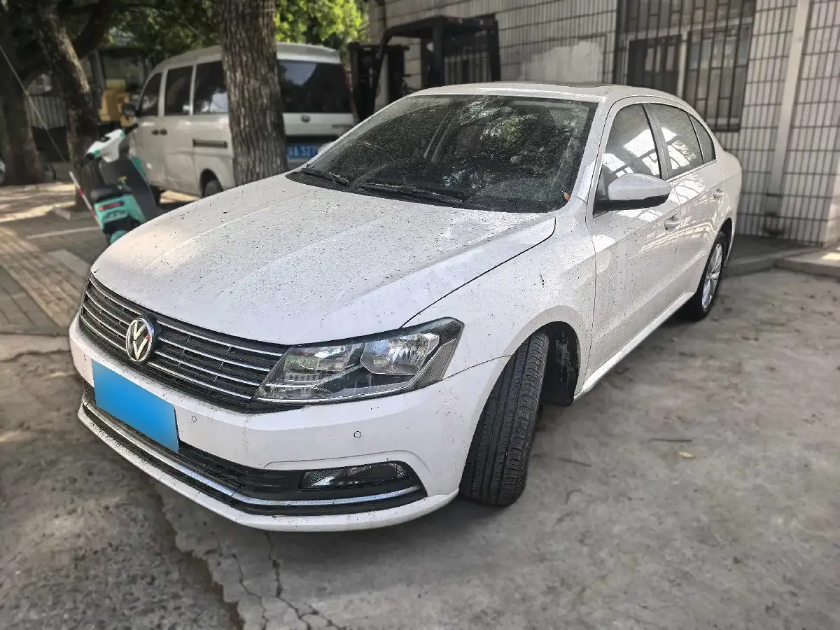 2015 Volkswagen Lavida 1.6L 110HP L4 6AT