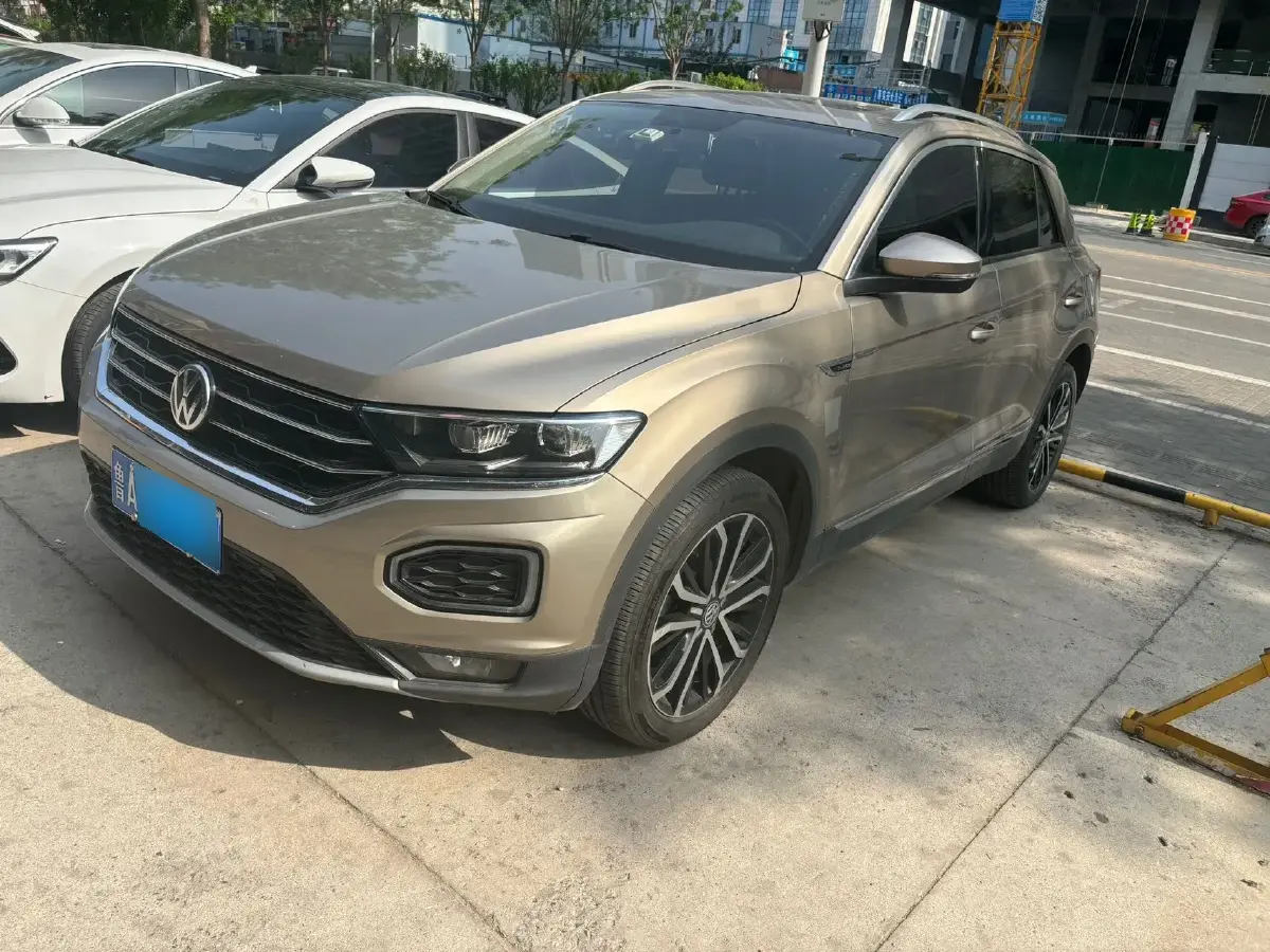 2019 Volkswagen T-Roc 1.4T 150HP L4 7DCT