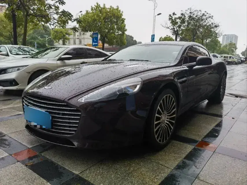 2014 Aston Martin Rapide 6.0L 558HP V12 6AT
