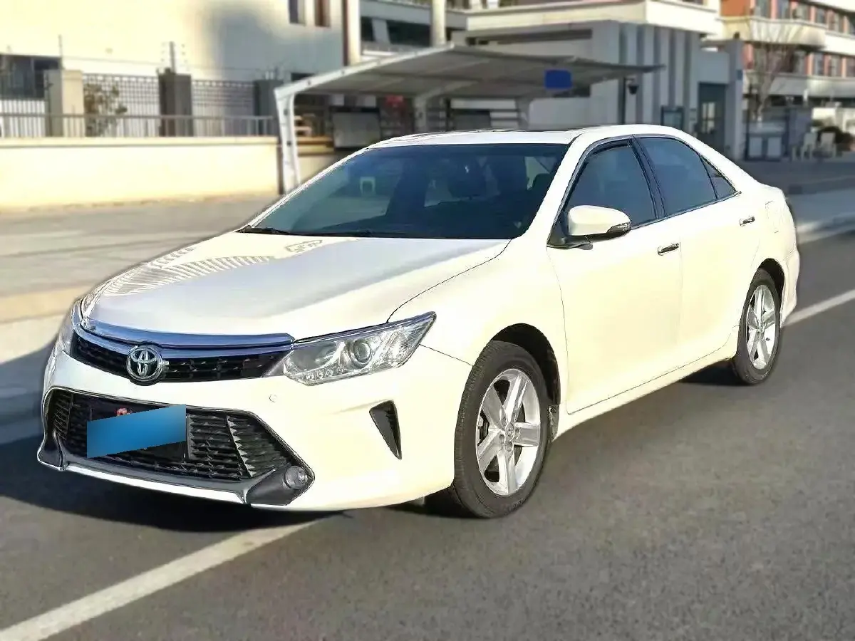 2015 Toyota Camry 2.0L 167HP L4 6AT,autocango,china used car exporter,china ev exporter,chinese used car exporter,chinese used ev exporter