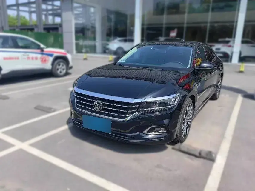 2019 Volkswagen Passat 2.0T 186HP L4 7DCT