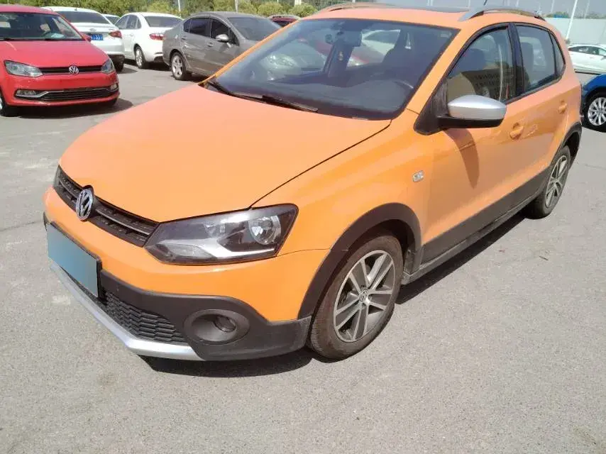 2012 Volkswagen Polo 1.6L 105HP L4 5MT