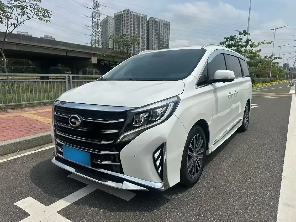 2021 GAC Trumpchi M8 2.0T 252HP L4 8AT
