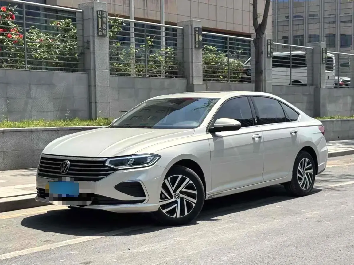 2023 Volkswagen Lavida 1.5L 113HP L4 6AT