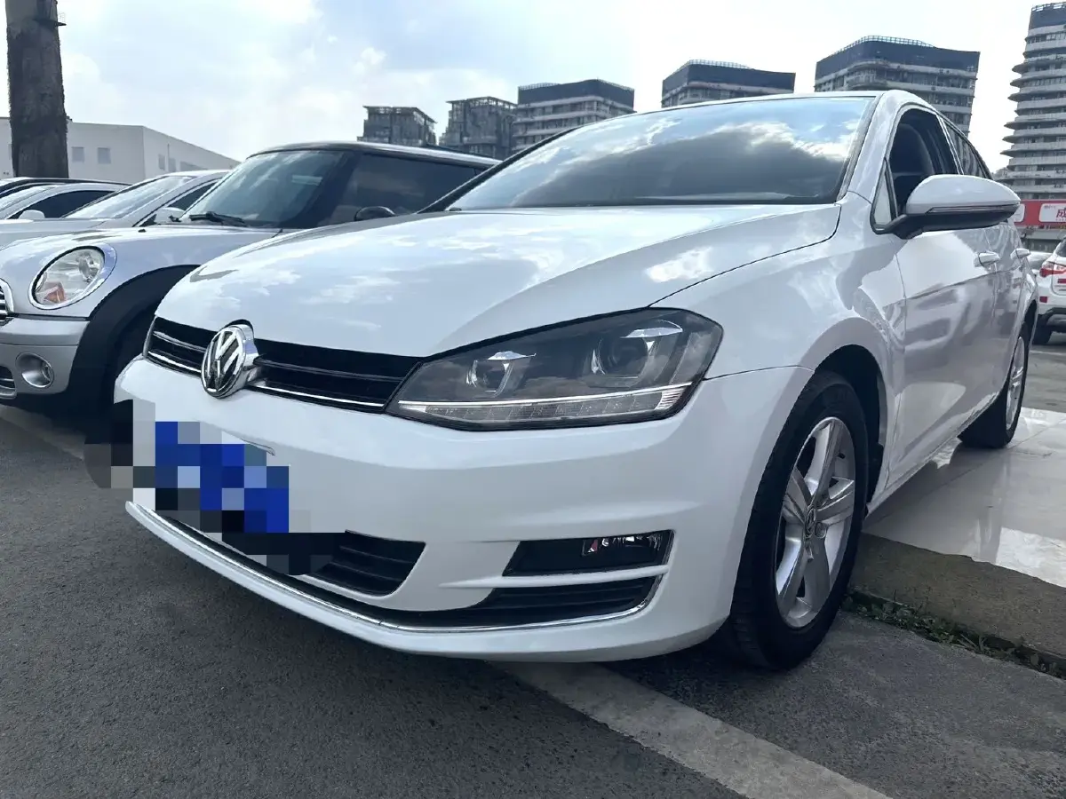 2015 Volkswagen Golf 1.4T 131HP L4 5MT