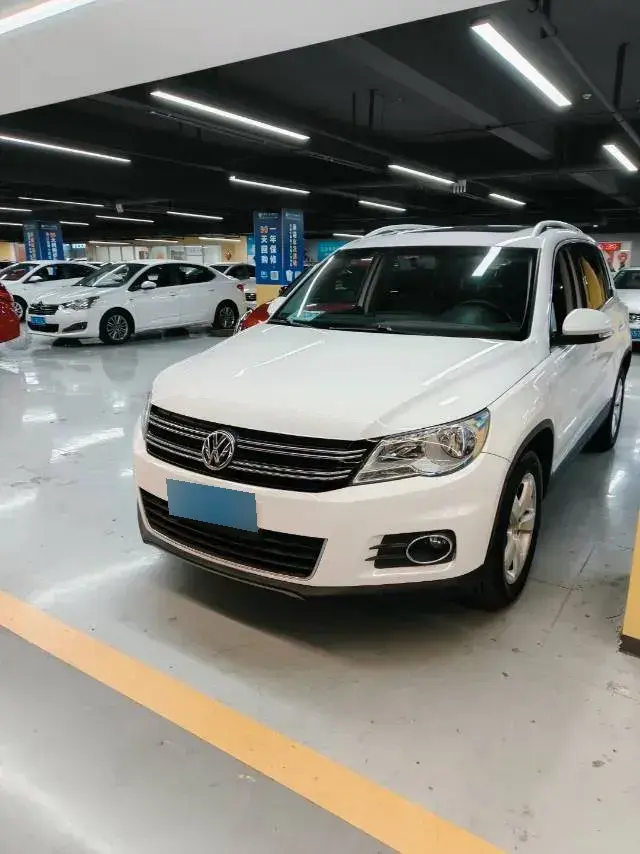 2012 Volkswagen Tiguan 1.8T 160HP L4 6AT