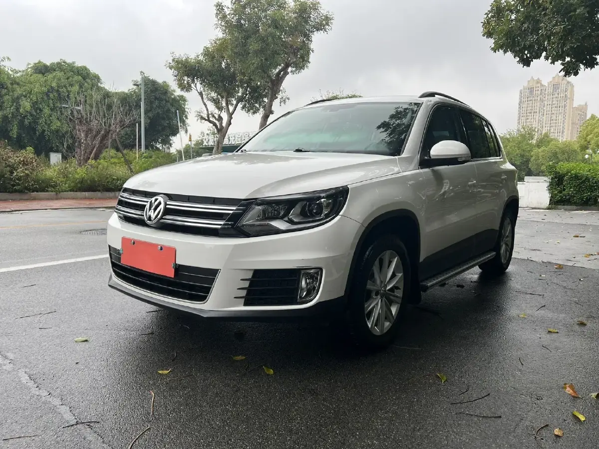 2015 Volkswagen Tiguan 1.8T 160HP L4 6AT