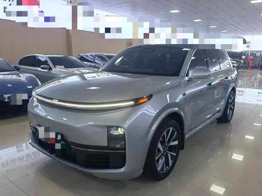 2023 Li L8 Range Extended 154HP REEV 40.9KWH