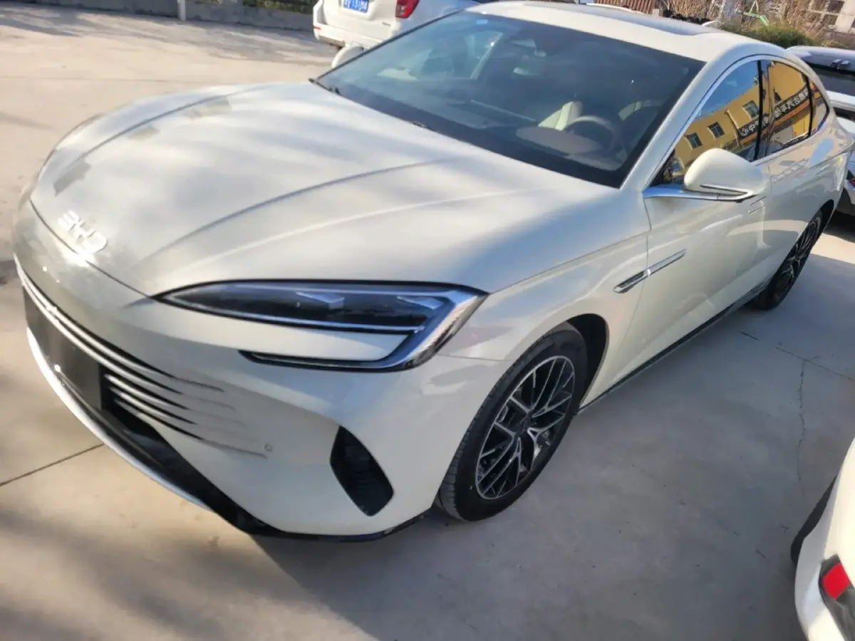 2025 BYD Seal07 DM-i 1.5L 101HP L4 E-CVT PHEV 17.6KWH