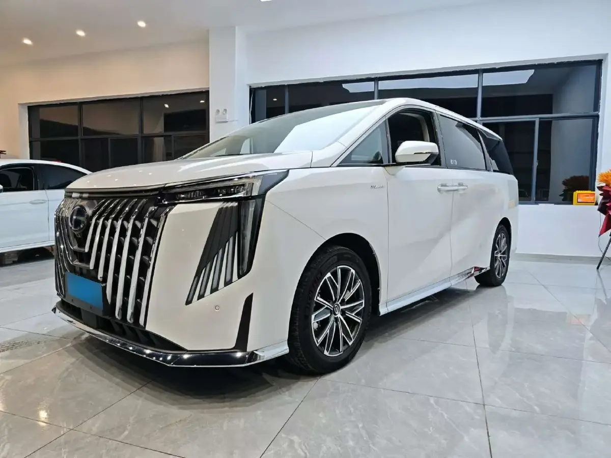 2024 GAC Trumpchi M8 2.0T 190HP L4 2DHT Hybrid