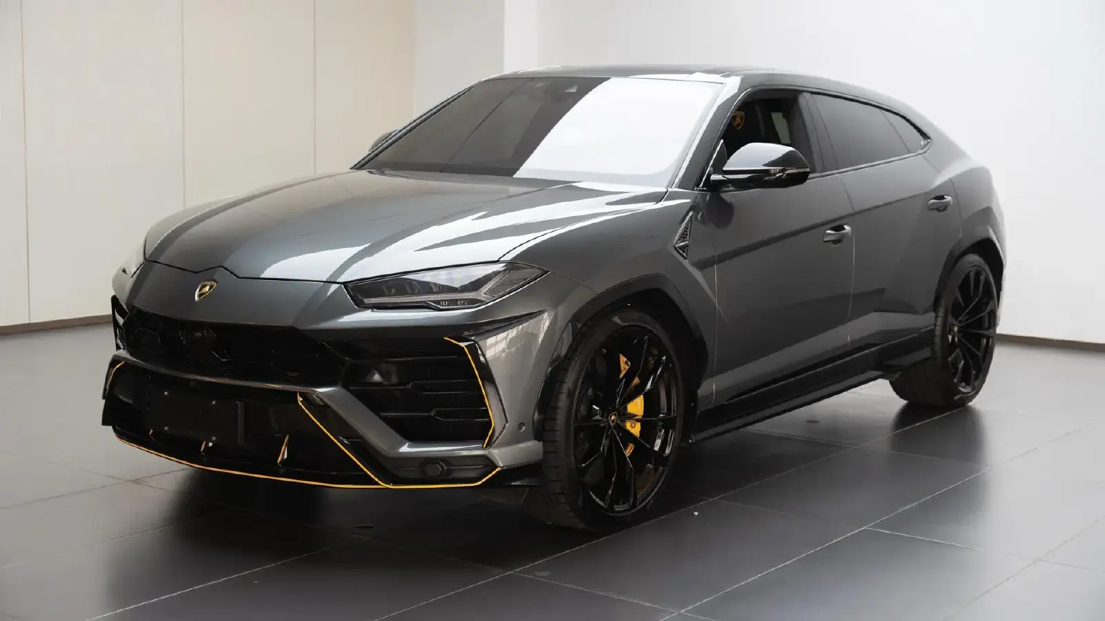 2018 Lamborghini Urus 4.0T 650HP V8 8AT