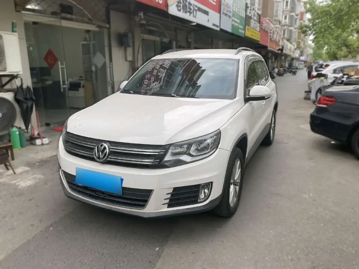 2015 Volkswagen Tiguan 1.8T 160HP L4 6MT