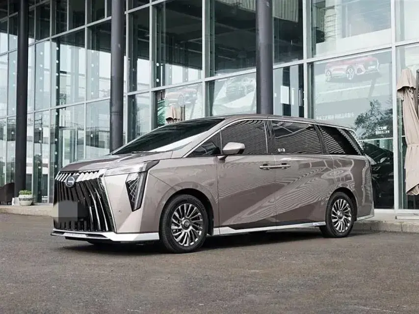 2023 GAC Trumpchi M8 2.0T 190HP L4 E-CVT Hybrid