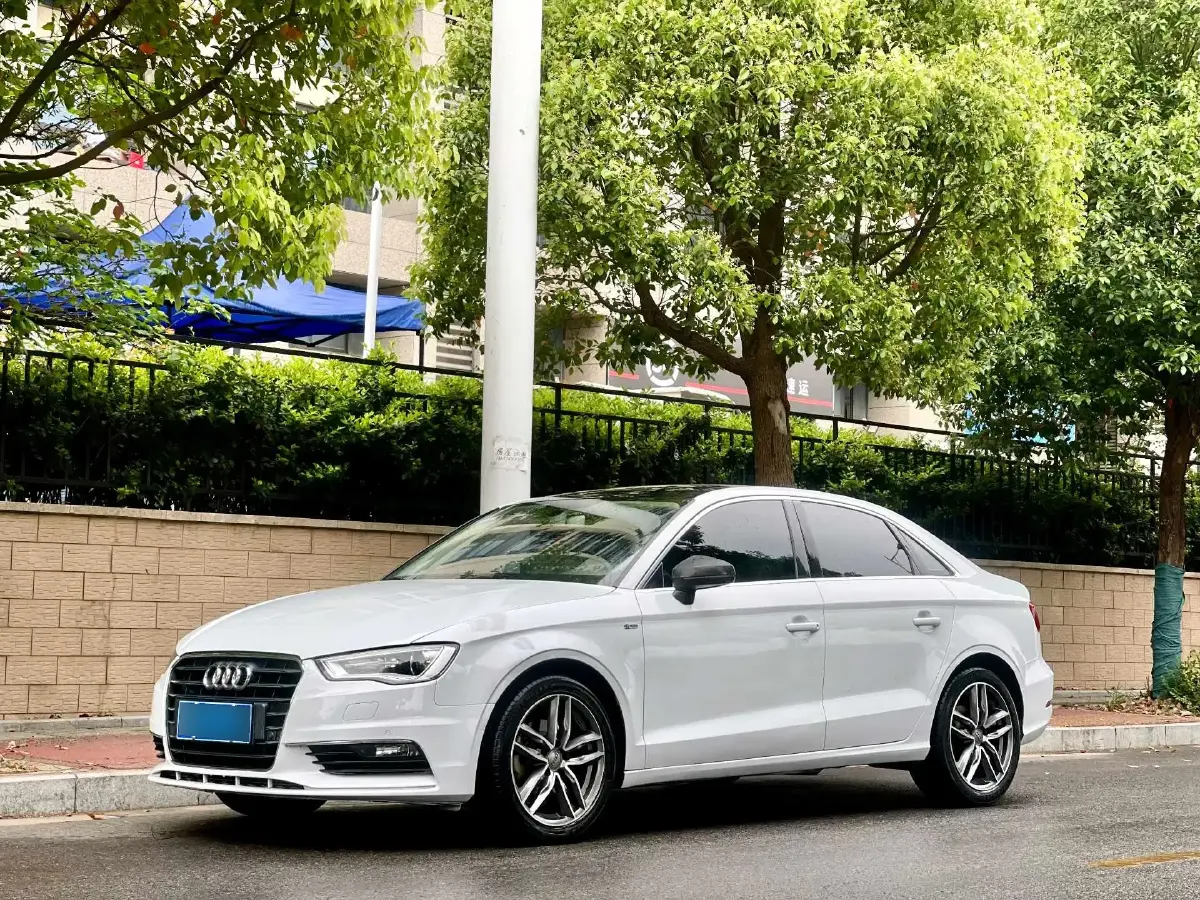 2016 Audi A3 1.4T 150HP L4 7DCT