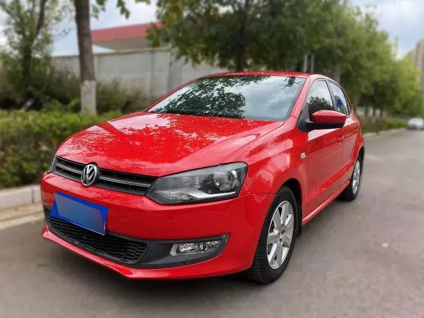 2013 Volkswagen Polo 1.4L 86HP L4 5MT