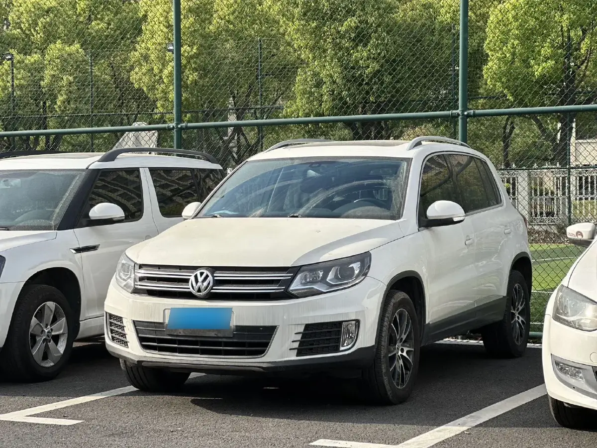 2015 Volkswagen Tiguan 1.8T 160HP L4 6AT