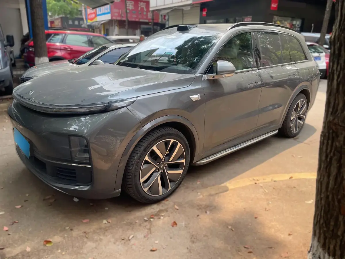 2023 Li L8 Range Extended 154HP REEV 40.9KWH