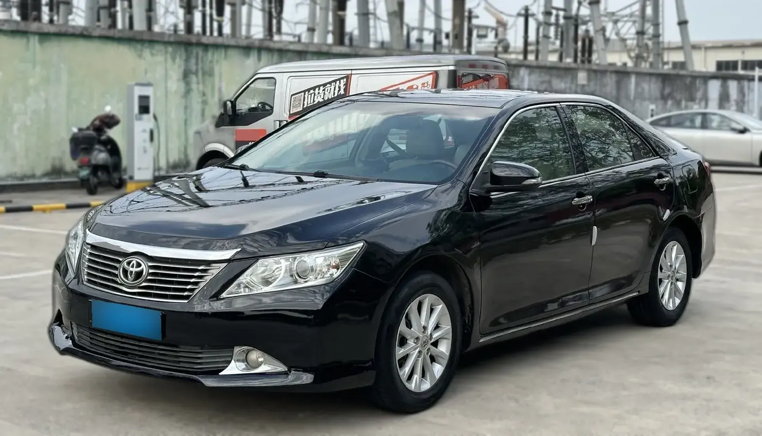 2013 Toyota Camry 2.0L 148HP L4 4AT